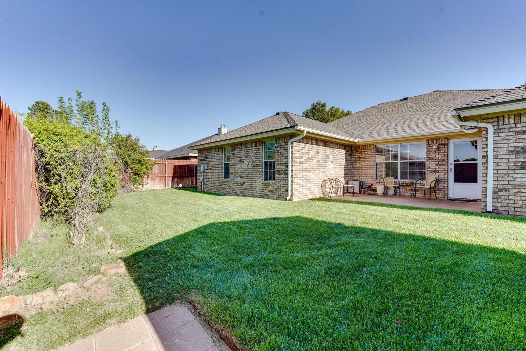 Spacious Lubbock Home With Yard 9 Mi To Texas Tech! Exterior photo